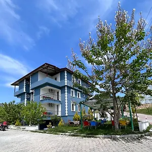 Paradise House Aparthotel