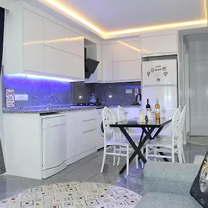Pretty House Apartment